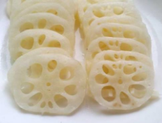 蓮藕是常用食材之一有健脾開胃益血生肌的功效