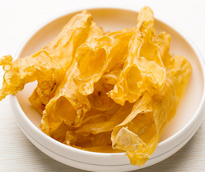 花膠也被稱為魚膠是一種非常昂貴的滋補食材