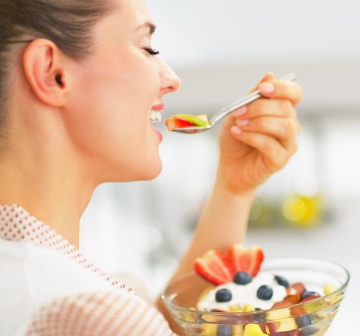 大多數(shù)關(guān)注健康的消費(fèi)者經(jīng)常在最新的飲食趨勢后爭先恐后